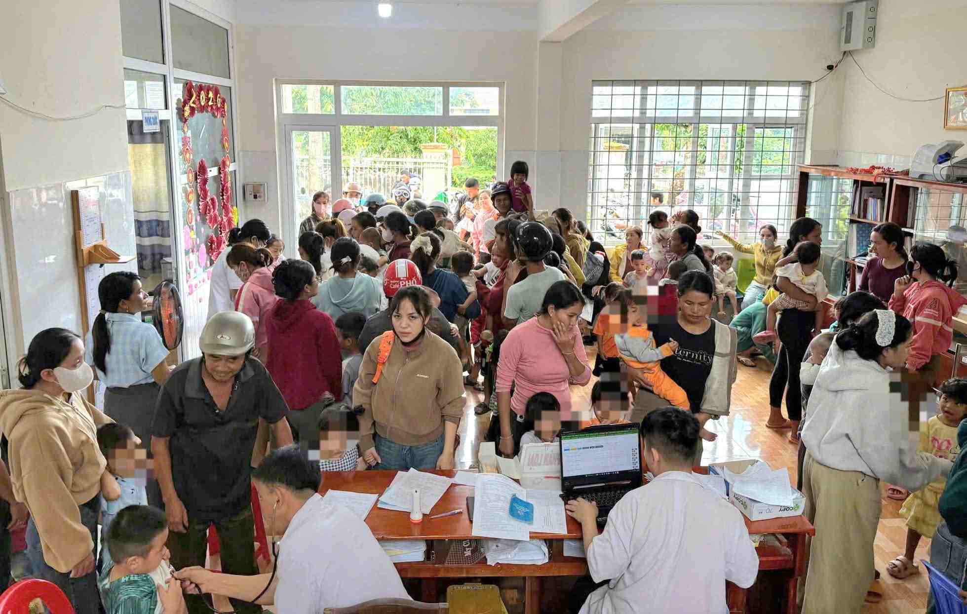 Lam Dong is accelerating the organization of free health check-ups for the whole population. Photo: Phuc Khanh