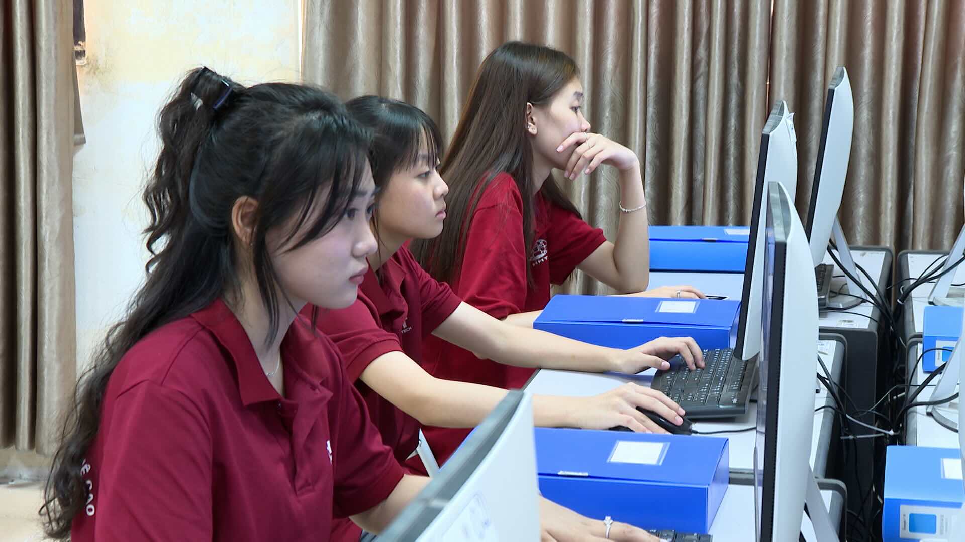 Vocational education opens the way to the labor market
