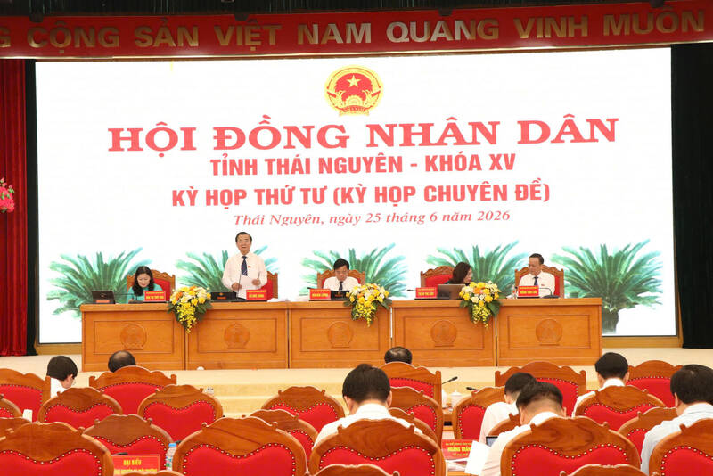Kỳ họp thứ tư HĐND tỉnh Thái Nguyên. Ảnh: Đồng Văn Thưởng