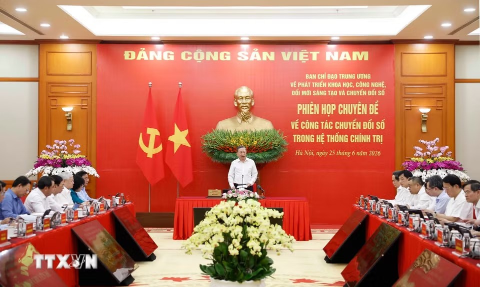 Tổng Bí thư, Chủ tịch nước Tô Lâm chủ trì phiên họp chuyển đổi số trong hệ thống chính trị.