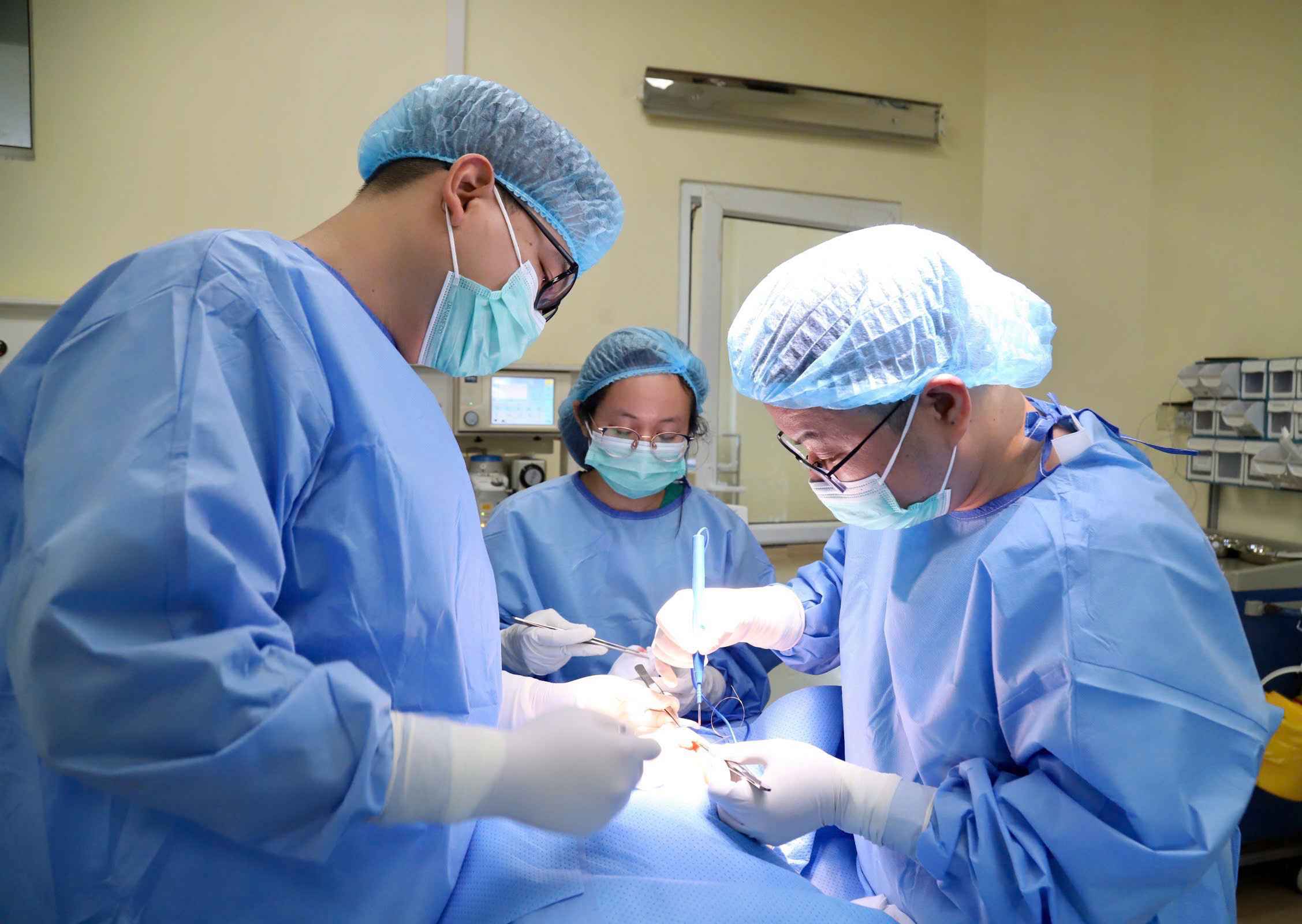 Untouched tumors are still accurately identified before surgery thanks to wireless positioning. Photo: Tran Ha