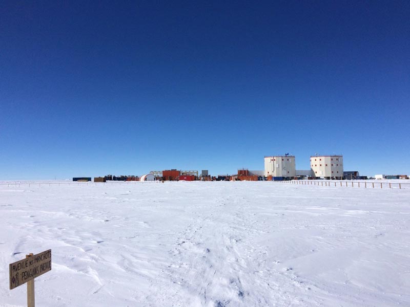 The ice core storage is located near the Concordia Research Station, Antarctica, where winter temperatures reach minus 80 degrees Celsius. Photo: ENEA - IPEV - Ice Memory Foundation