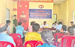 Công an xã góp phần xây dựng văn hóa giao thông vùng đồng bào dân tộc