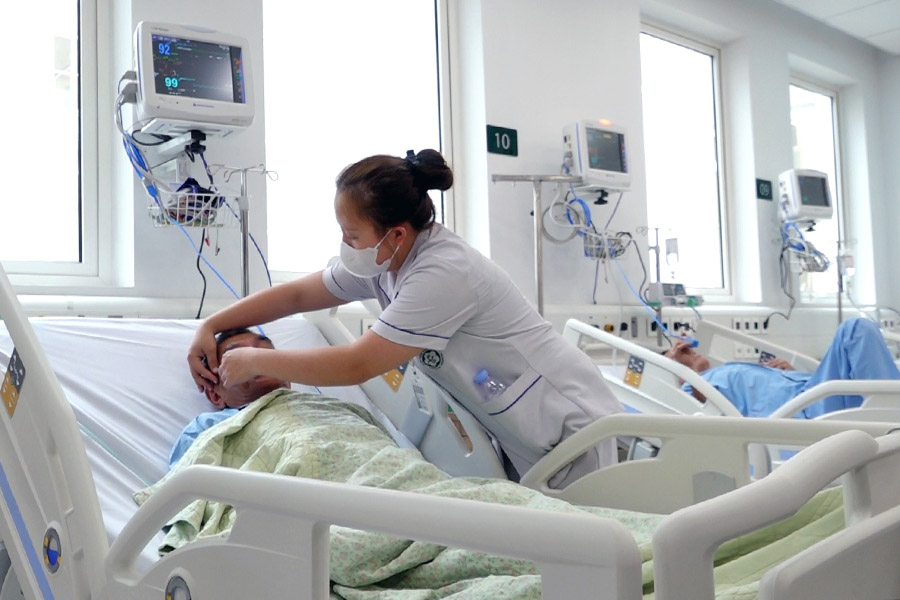 Người bệnh được đón tiếp, chẩn đoán, điều trị tại cơ sở mới của Bệnh viện Bạch Mai. Ảnh: Tô Thế