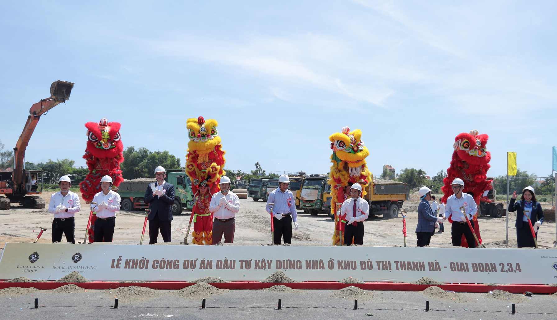The social housing area, including 6 buildings, each building 9 floors - a total of 6 buildings with 500 units, nearly 2,000 residents, total investment of 1,500 billion VND, has just started construction in Hoi An Tay ward, Da Nang. Photo: An Thuong