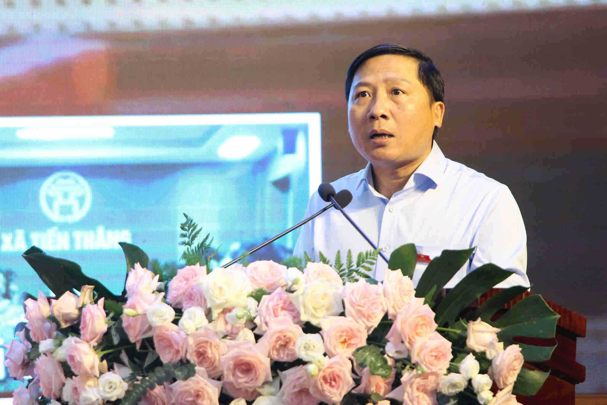 Đại biểu Nguyễn Thanh Liêm thông báo về nội dung, thời gian và công tác tổ chức kỳ họp thường lệ giữa năm 2026 HĐND thành phố Hà Nội. Ảnh: Mai Hữu