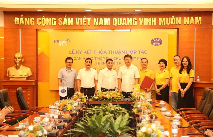 PVcomBank tăng cường hợp tác với các đơn vị trong ngành y tế và giáo dục, mở rộng hệ sinh thái đối tác. Ảnh: PVcomBank