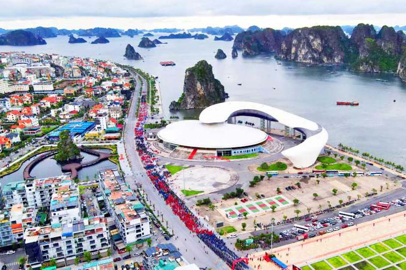 Quang Ninh has many advantages in landscape and infrastructure to promote sports tourism development. Photo: Quang Ninh e-Portal
