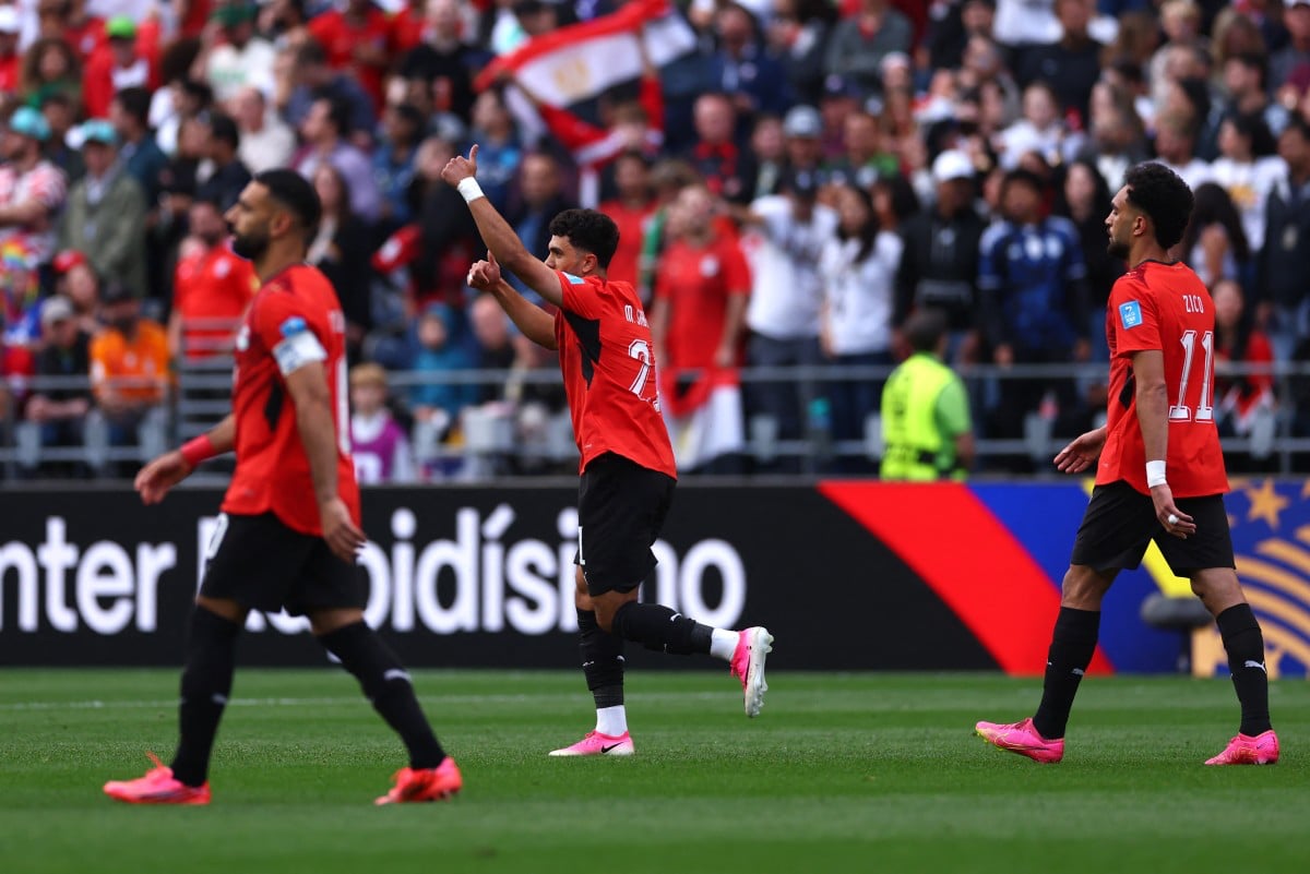 Live football Egypt vs Iran at World Cup 2026.