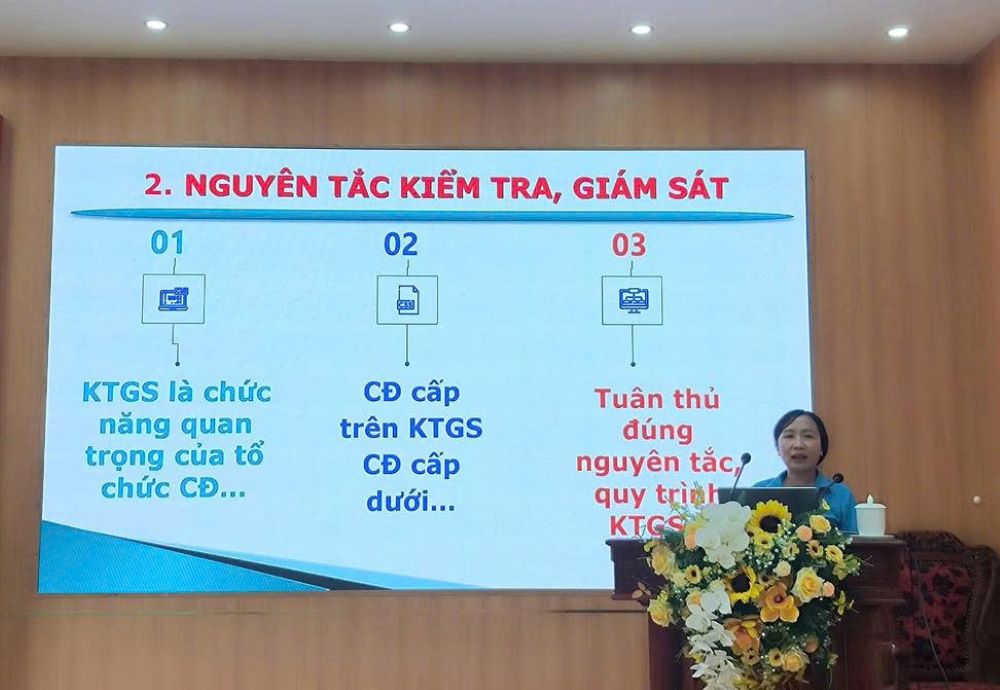 Thanh Hoa trade union officials are trained in financial and accounting nghiệp vụ. Photo: Thanh Hoa Trade Union