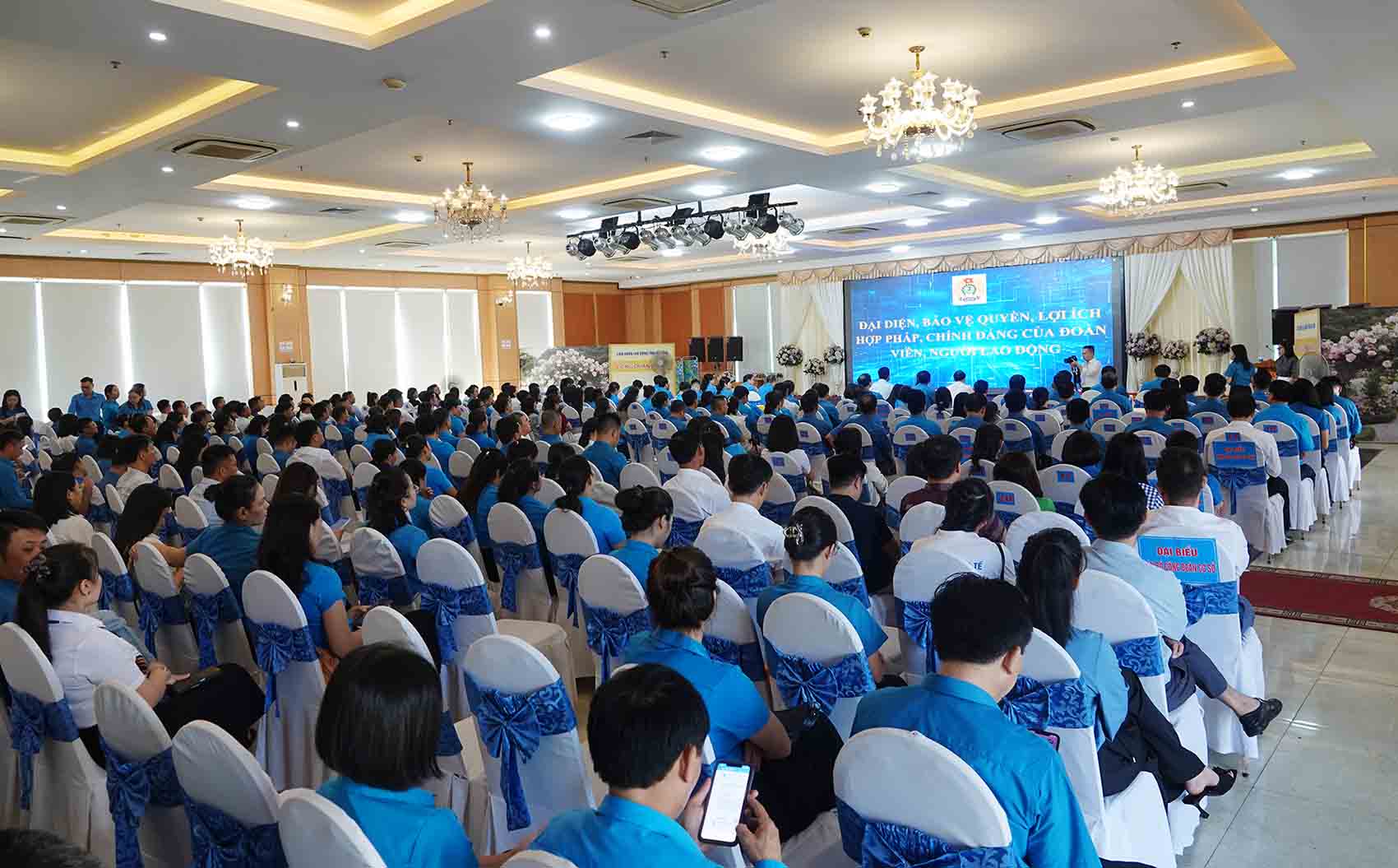 Nhiều đại biểu là cán bộ Công đoàn và công nhân lao động tham dự hội nghị. Ảnh: Trần Tuấn