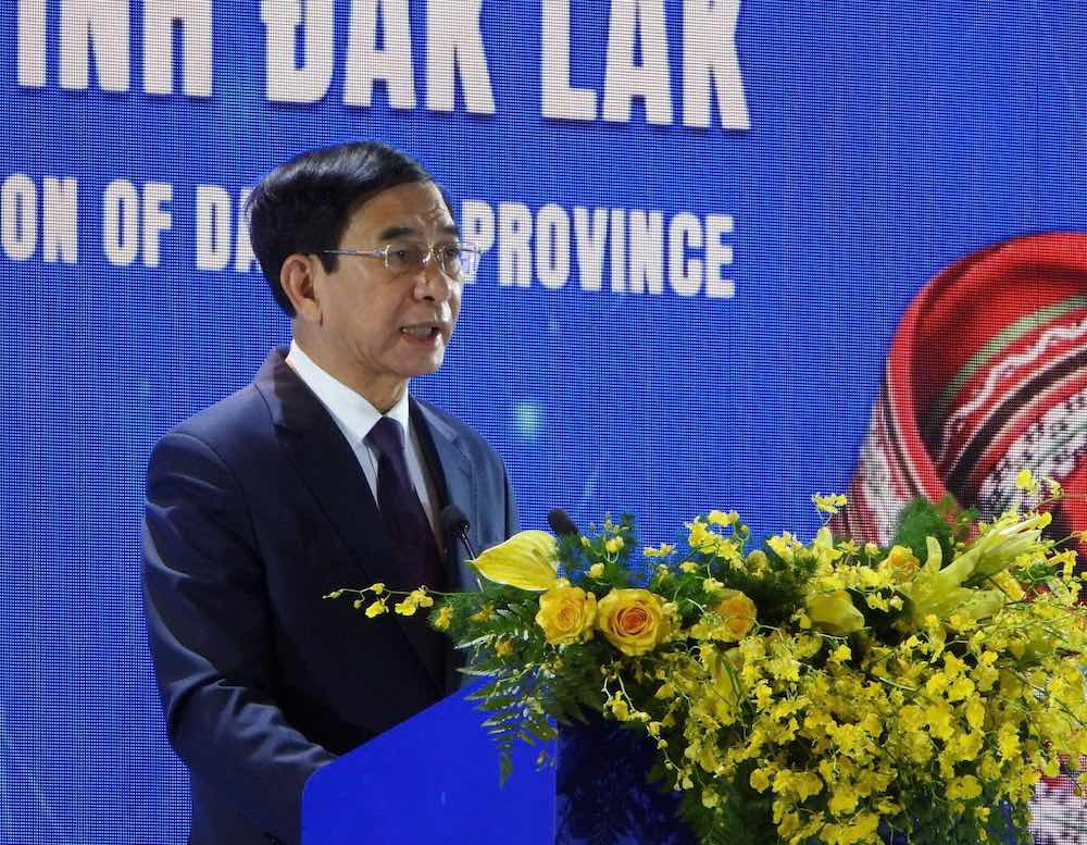General Phan Van Giang gave many suggestions for Dak Lak to soon become a new growth engine. Photo: Bao Trung
