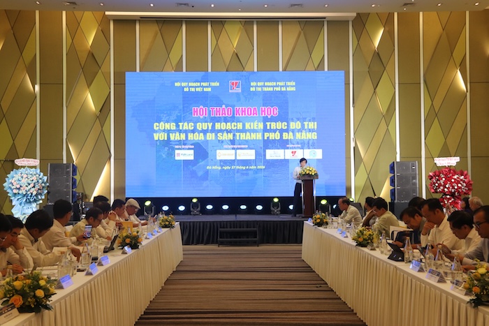 Hội thảo khoa học với chủ đề “Công tác Quy hoạch kiến trúc đô thị với văn hoá di sản thành phố Đà Nẵng”. Ảnh: Nguyễn Linh