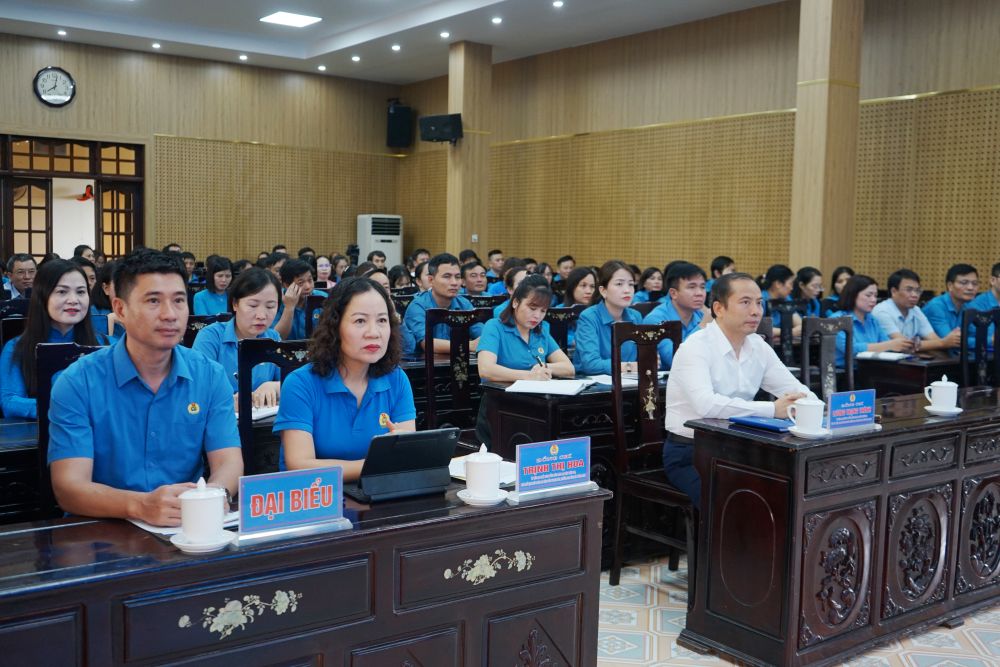Các đại biểu tham dự hội nghị. Ảnh: Quách Du