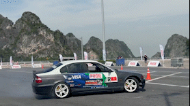 Breathtaking steering kicks at the Gymkhana tournament in Quang Ninh. Photo: Doan Hung