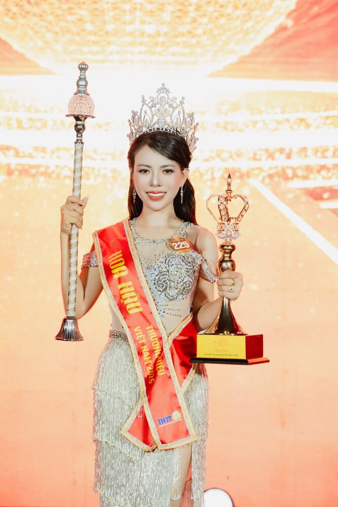 Tân Hoa hậu