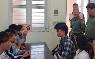 Đưa 7 trường hợp người dân cư trú bất hợp pháp về Gia Lai