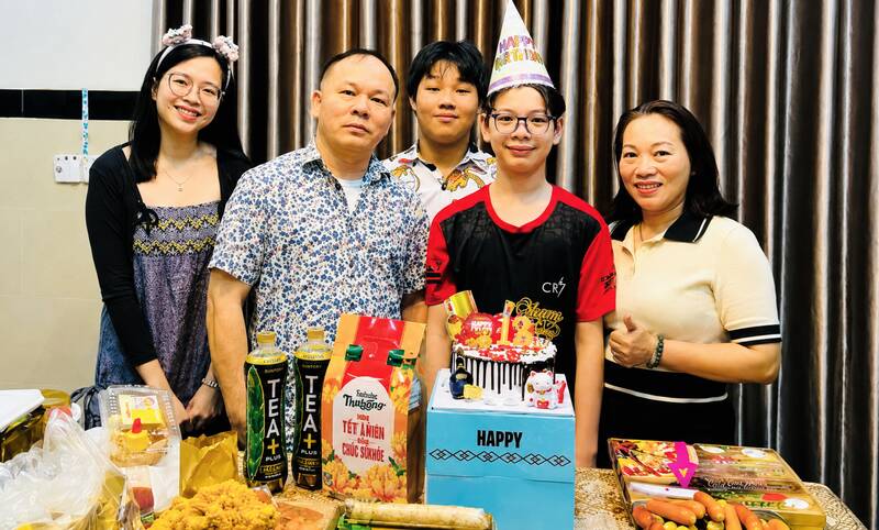 Gia đình anh Nguyễn Thành Đô - Công ty Cổ phần Hữu hạn Vedan Việt Nam. Ảnh: NVCC