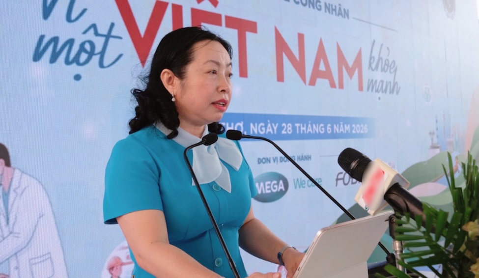 Ms. Thai Thu Xuong, Vice President of the Vietnam General Confederation of Labor, speaks at the "Workers' Health Exchange Day - for a Healthy Vietnam 2026". Photo: Ta Quang.