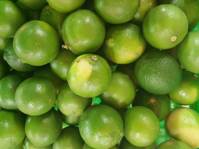 Lemon exfoliates effectively when used correctly. Photo: Thanh Thanh