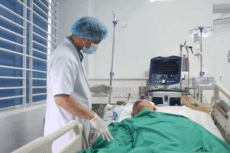 Douleur crânienne intense, un homme découvre une rupture de malformation vasculaire cérébrale, risque élevé de décès