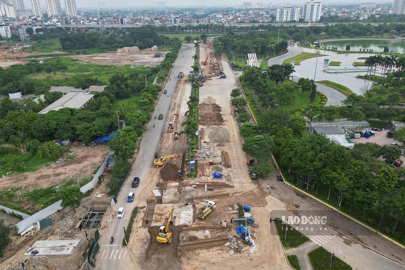 Dự án gồm hai hạng mục chính là tuyến kênh dẫn từ Thụy Phương đến đường Phạm Văn Đồng và tuyến cống ngầm từ khu vực Hoàng Minh Thảo - Võ Chí Công dẫn nước ra sông Tô Lịch. Tổng chiều dài toàn tuyến khoảng 7km, trong đó khoảng 3km là kênh hở, phần còn lại được xây dựng dưới dạng cống ngầm.