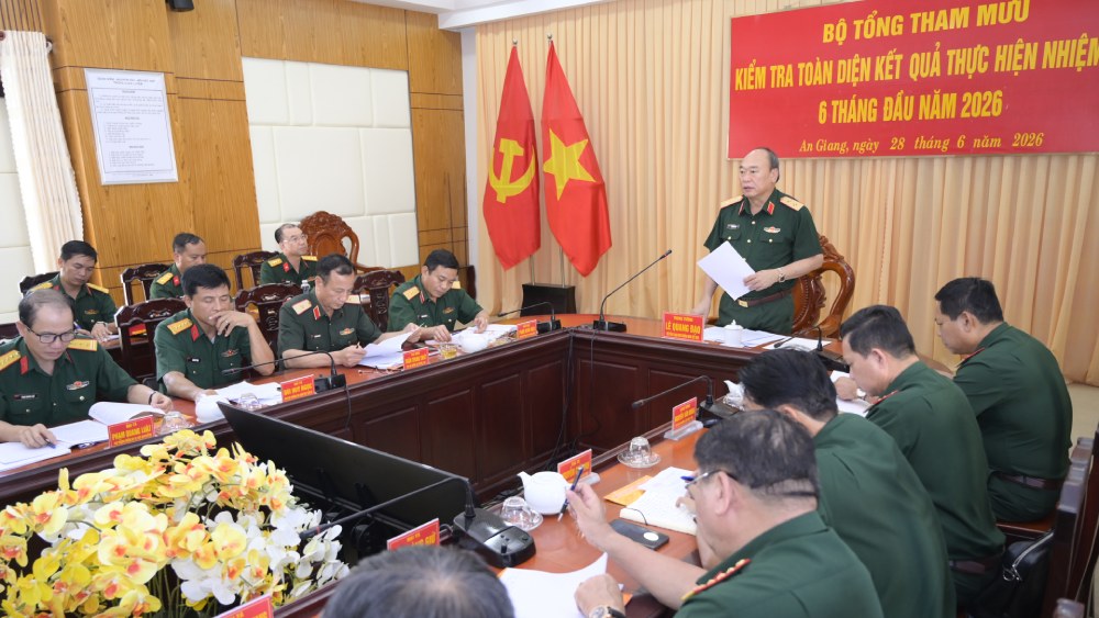 Trung tướng Lê Quang Đạo kiểm tra công tác quân sự, quốc phòng tại An Giang