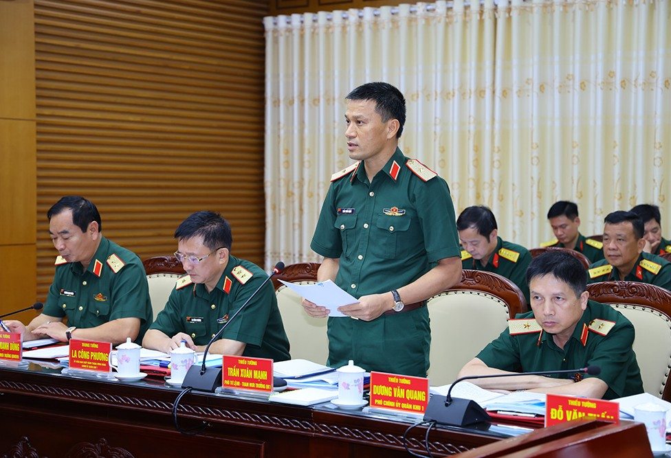 Thiếu tướng Trần Xuân Mạnh phát biểu tại hội nghị. Ảnh: Bộ Quốc phòng  