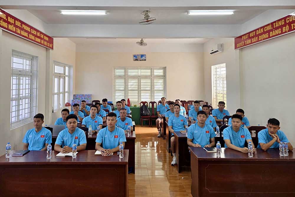 Các học viên sẽ được đào tạo kết hợp giữa lý thuyết và thực hành theo tiêu chuẩn của AFC. Ảnh: VFF