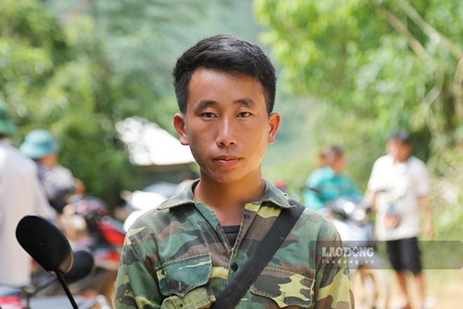 Anh Mùa A Thi (27 tuổi) - Trưởng bản Háng Pu Xi, xã Xa Dung, tỉnh Điện Biên. Ảnh: Quang Đạt