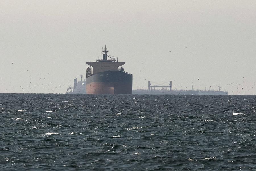 Currently, Iran requires transit ships through the strait to follow the maritime corridor near its coast instead of going close to the Oman coast. Photo: Xinhua