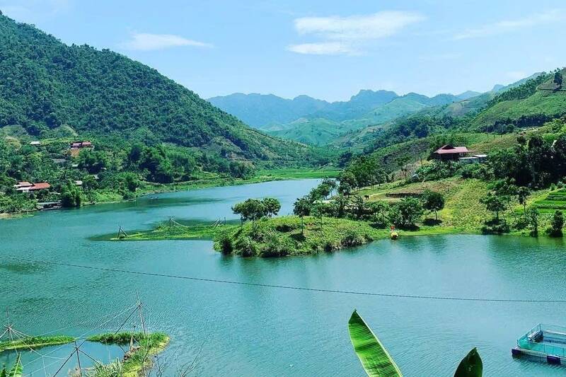 Đập Suối Chiếu, xã Mường Cơi điều tiết nước cho cánh đồng Mường Tấc. Ảnh: Văn Lãm