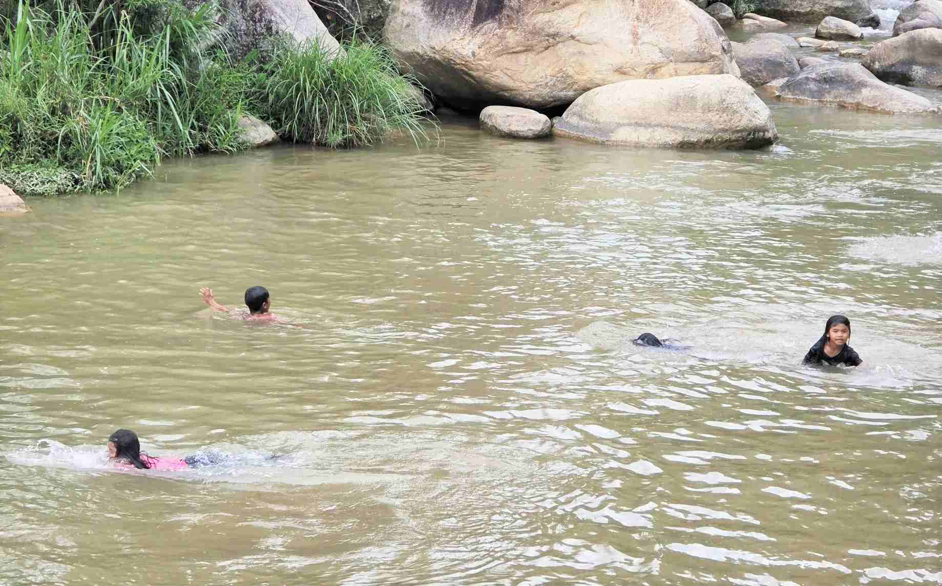 Báo động tình trạng đuối nước do tắm sông, suối, ao hồ trên địa bàn tỉnh Lâm Đồng. Ảnh: Phúc Khánh