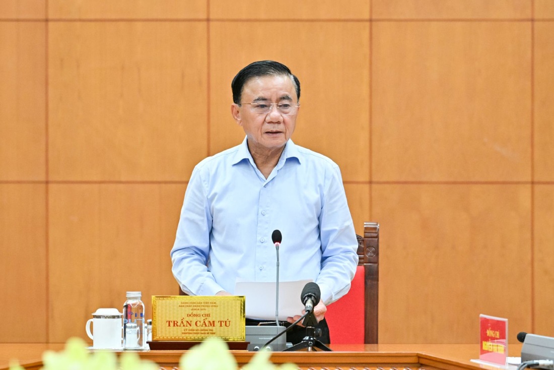 Conclusion No. 56-KL/TW signed and promulgated by Politburo Member, Permanent Secretary of the Secretariat Tran Cam Tu on behalf of the Politburo requesting to amend criminal policies in the economic field in the direction of reducing prison sentences. Photo: Dangcongsan. vn