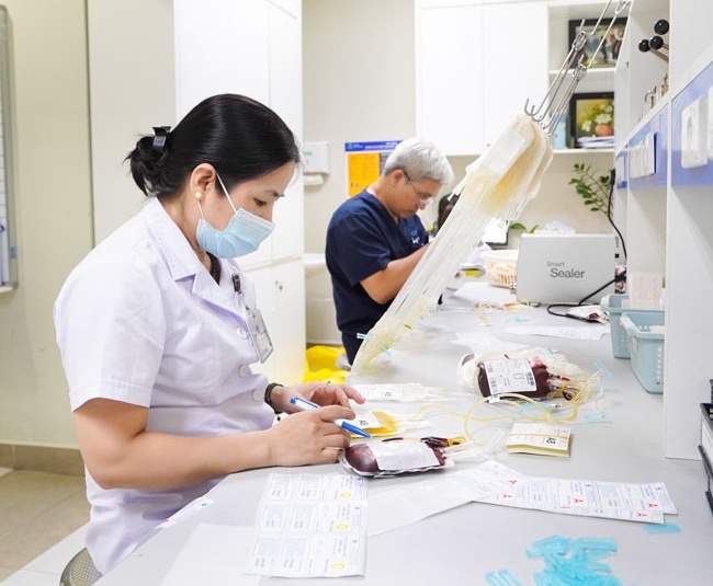 After two days of racing against time, 2 Africans with compatible blood types for the child carrying the extremely rare Anti Fy3 antibody have been found. Photo: BVCC