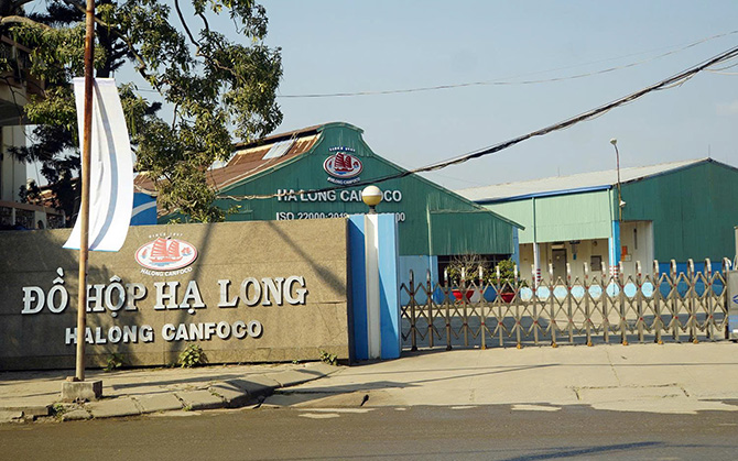 Ha Long canned goods restart production. Photo: Minh Hung