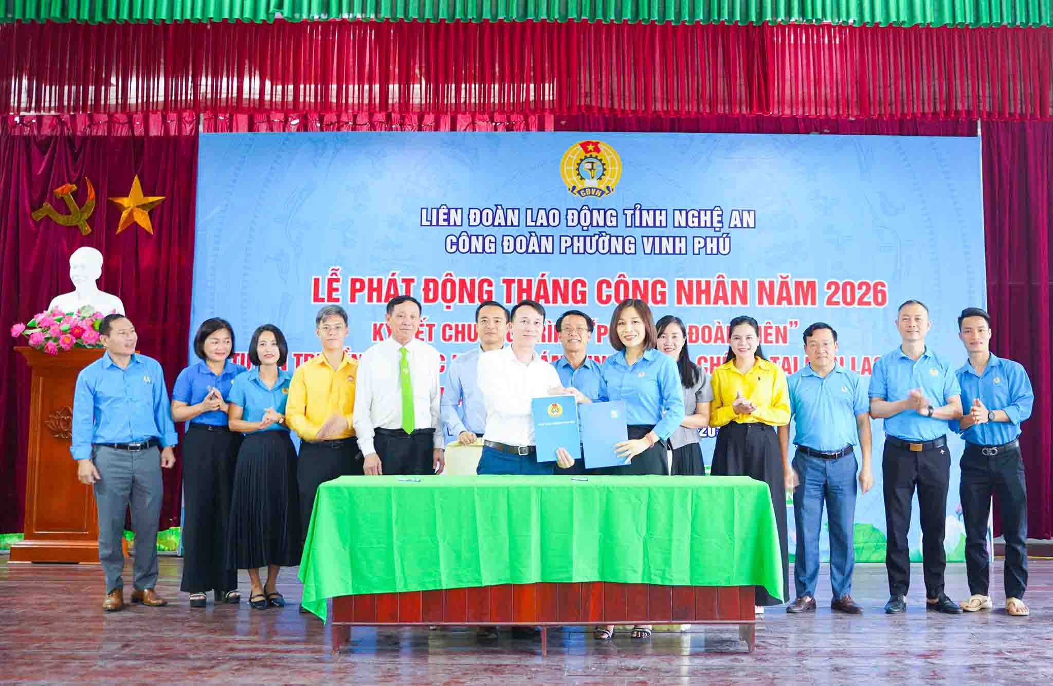 Vinh Phu Ward Trade Union focuses on caring for the lives of workers. Photo: Duy Chuong