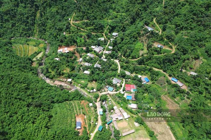 Overview of Huoi Nha tourist village, Muong Pon commune, Dien Bien province. Photo: Thanh Binh