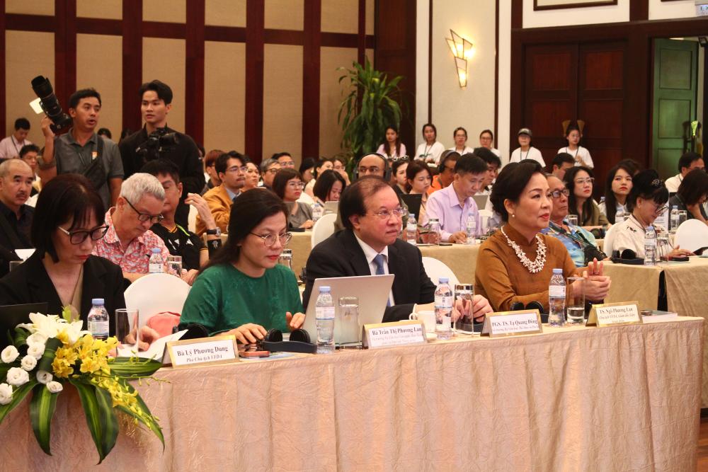 Hội thảo “Diện mạo điện ảnh Việt Nam thời đổi mới” diễn ra trong khuôn khổ DANAFF IV tại Đà Nẵng. Ảnh: Thanh Huyền