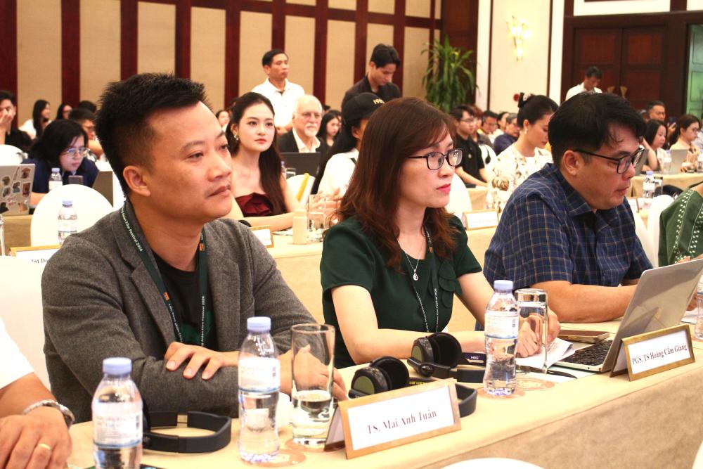 Hội thảo góp phần mở rộng đối thoại, hợp tác quốc tế và thúc đẩy phát triển điện ảnh Việt Nam. Ảnh: Thanh Huyền