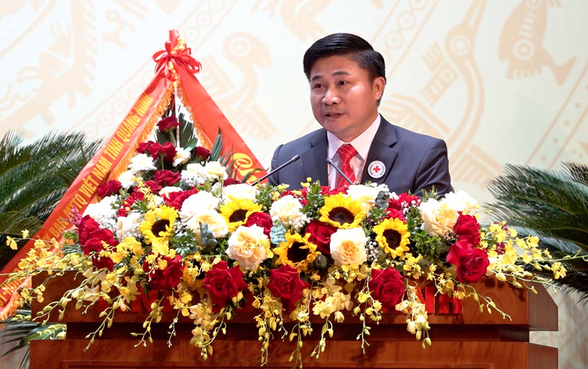 Ông Lý Văn Thành, Chủ tịch Hội Chữ thập đỏ Việt Nam tỉnh Quảng Ninh, phát biểu khai mạc Đại hội. Ảnh: Đoàn Hưng
