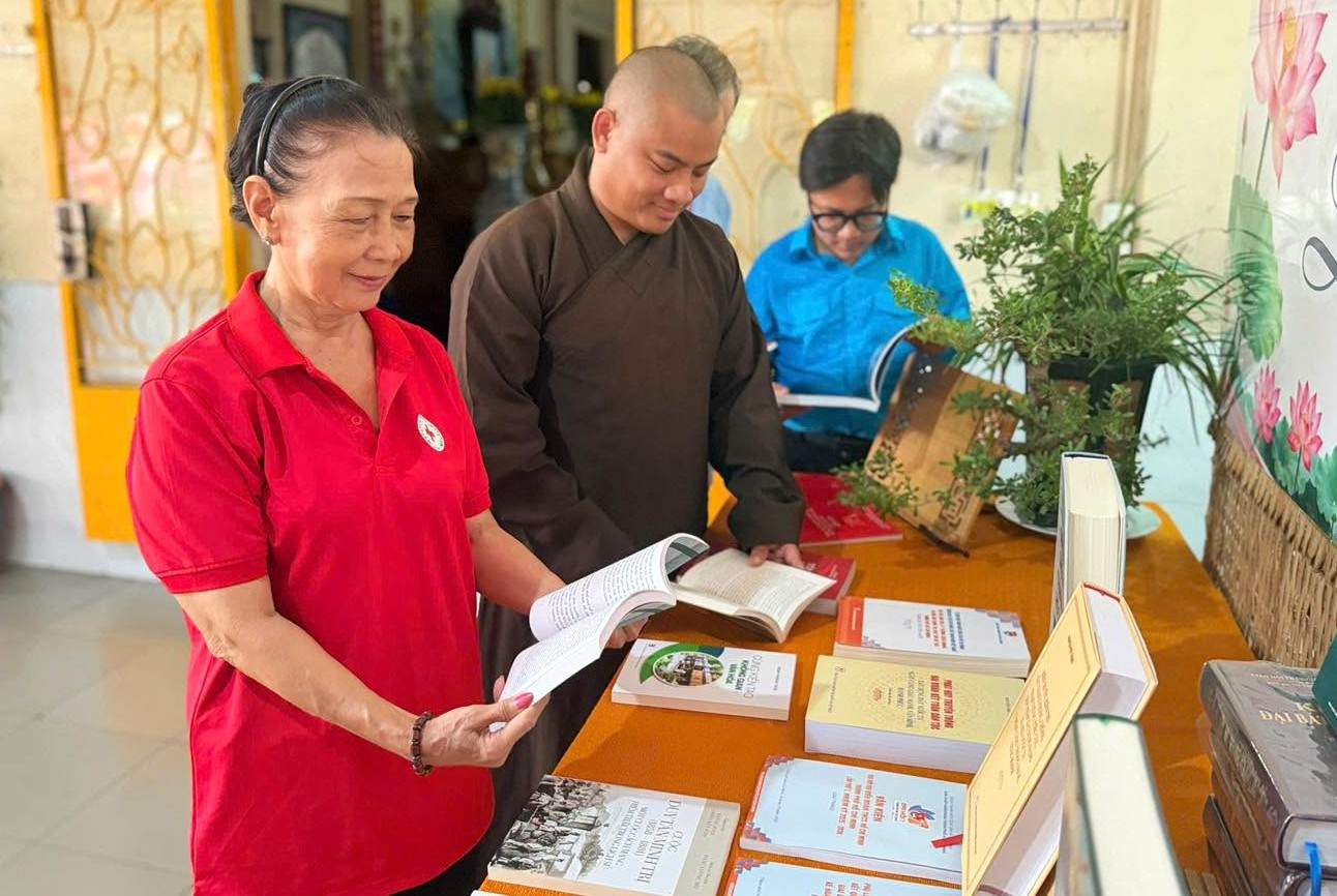 Các cơ sở tôn giáo đồng hành xây dựng TPHCM phát triển bền vững
