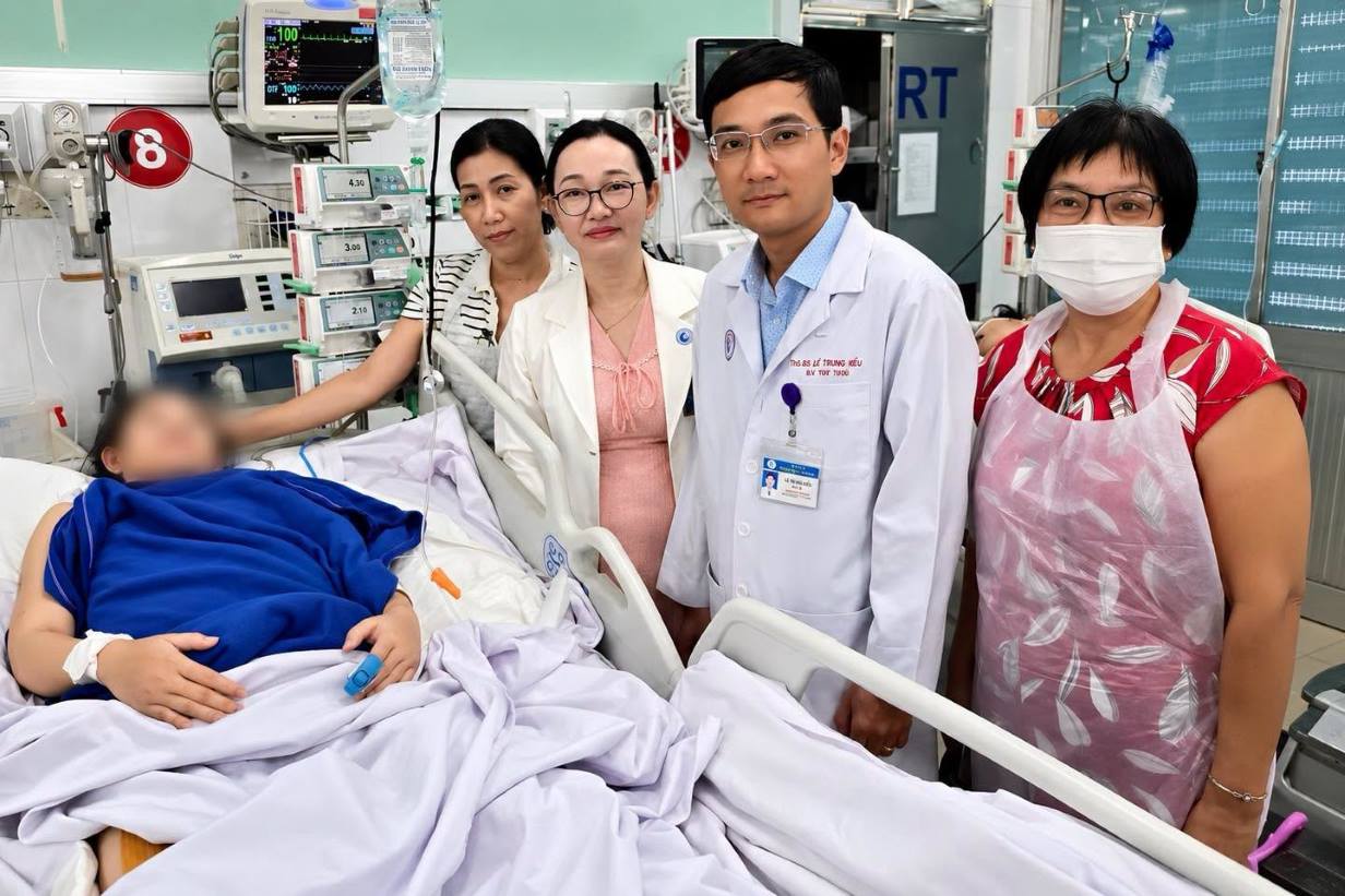 Tu Du Hospital in coordination with Cho Ray Hospital successfully treated a pregnant woman with acute pulmonary embolism after a cesarean section. Photo: Hospital provided