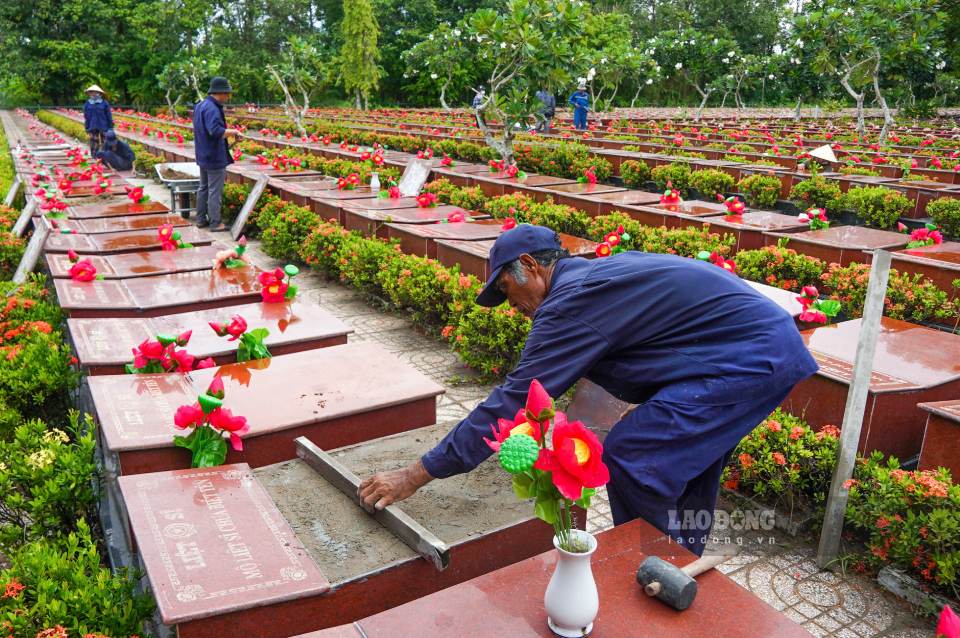 Ngay sau khi hoàn thành, Đội lấy mẫu sẽ triển khai công tác lấy mẫu tại những nghĩa trang Liệt sĩ còn lại trên địa bàn, hướng tới mục tiêu thu thập sinh phẩm cho tổng số hơn 5.100 mộ chưa có thông tin trong toàn thành phố.