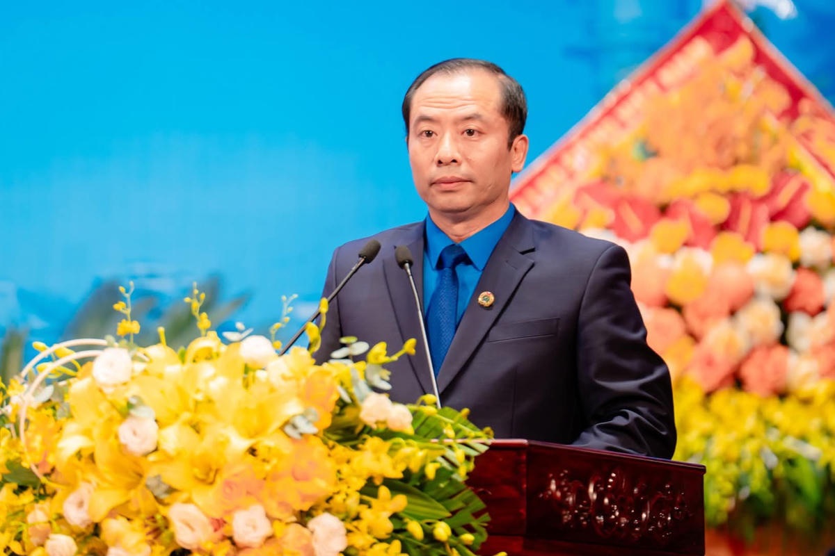 Mr. Luong Trong Thanh - Member of the Presidium of the Vietnam General Confederation of Labour, Chairman of Thanh Hoa Provincial Labor Federation.