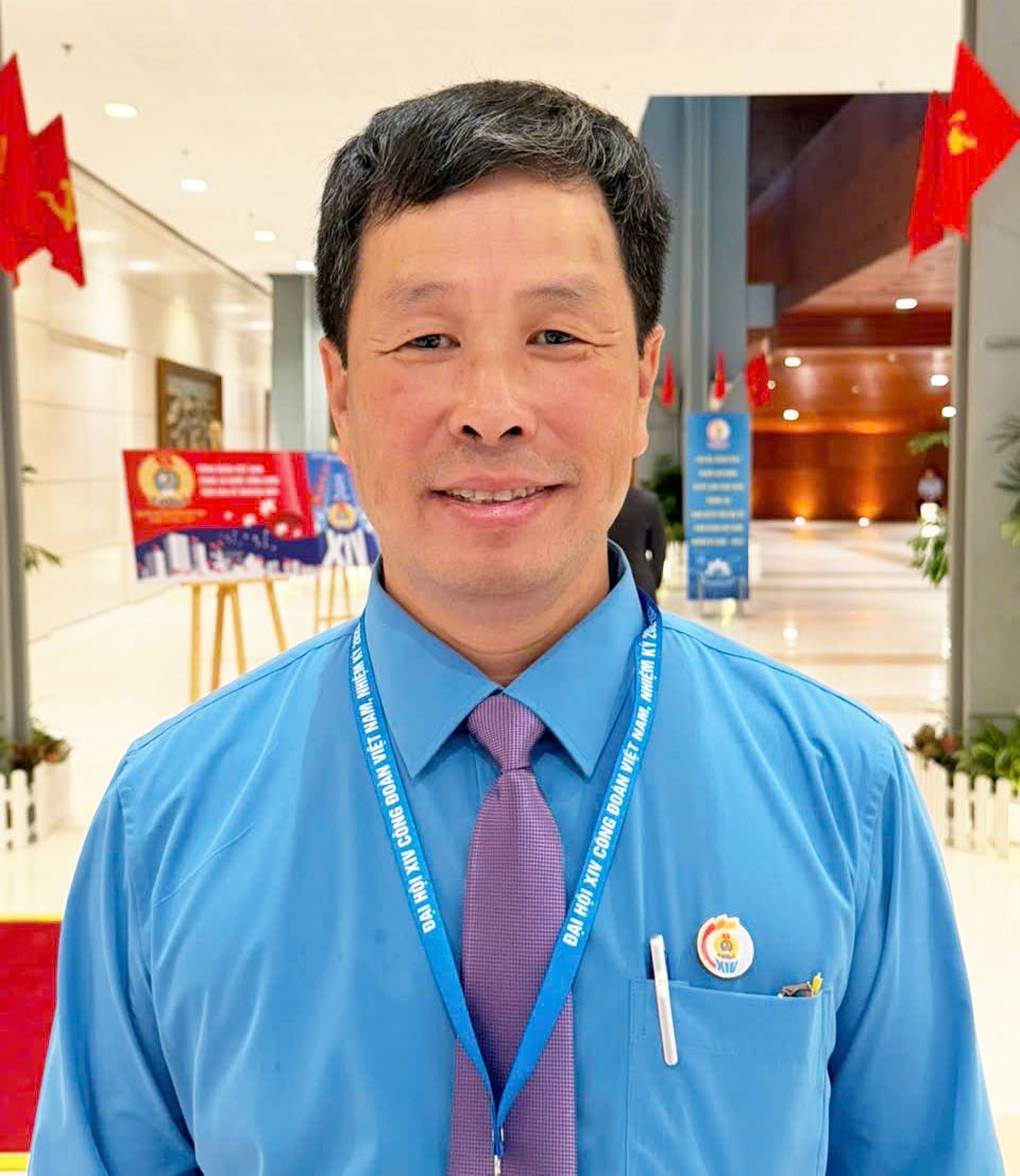 Bên lề Đại hội XIV Công đoàn Việt Nam, ông Nguyễn Huy Thông đã có cuộc trao đổi nhanh với phóng viên Báo Lao Động. Ảnh: Hà Anh