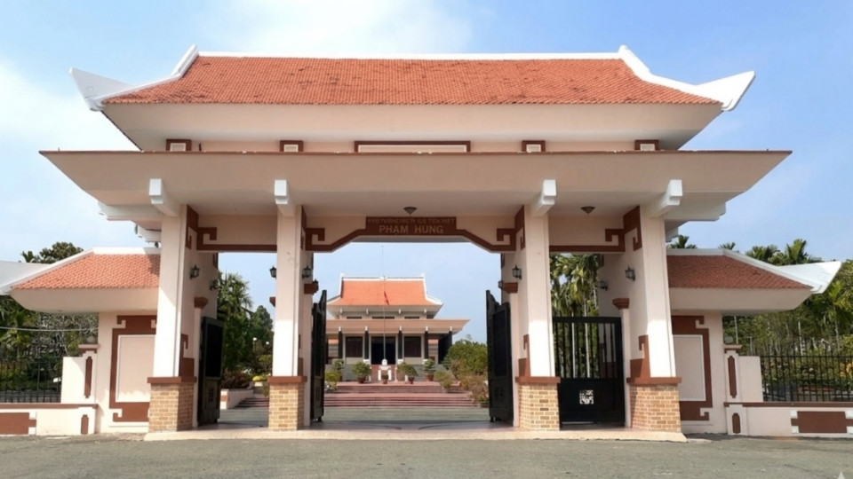 The memorial area for Chairman of the Council of Ministers Pham Hung in Vinh Long province is a traditional education address for the young generation. Photo: Hoang Loc