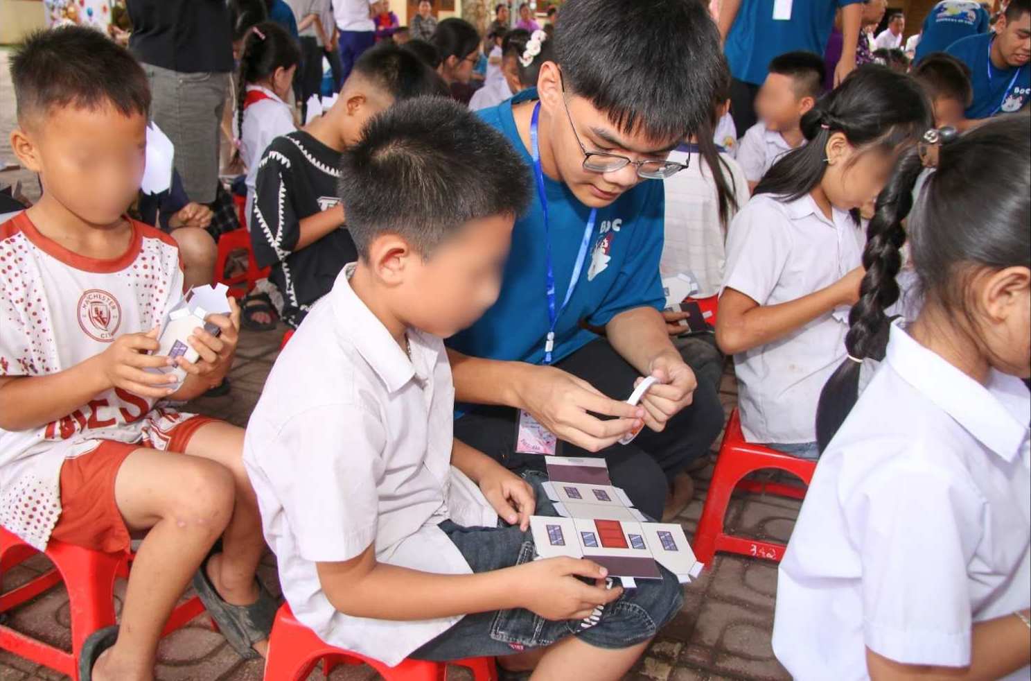 Các hoạt động giao lưu, đọc sách và trò chơi dành cho học sinh Trường TH và THCS Hữu Liên được tổ chức trong khuôn khổ chương trình. Ảnh: Ban tổ chức