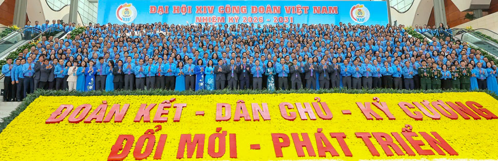 Các đại biểu dự Đại hội chụp ảnh lưu niệm. Ảnh: Mỹ Lệ