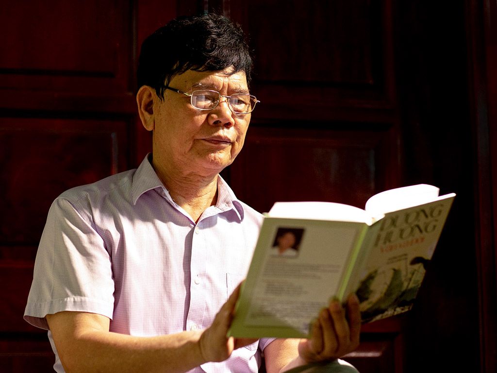 Nhà văn Dương Hướng. Ảnh: Nhân vật cung cấp